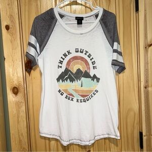 Graphic Tee * 3/$20 or 4/$25